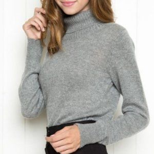 Gray Brandy Melville turtleneck